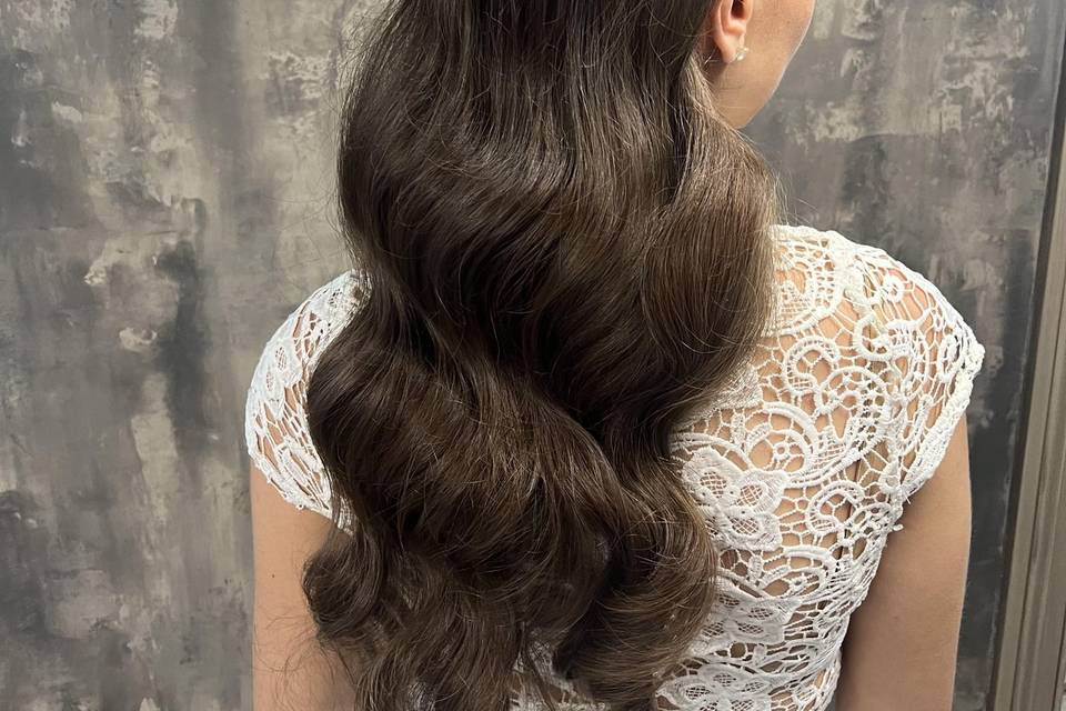 Hollywood glam waves