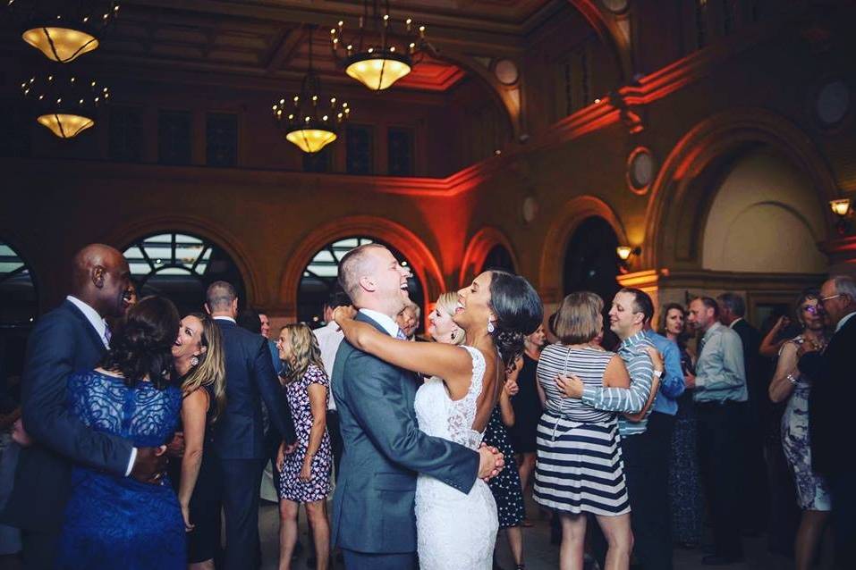 Dancing the night away (Chelsea Reeck Photography)