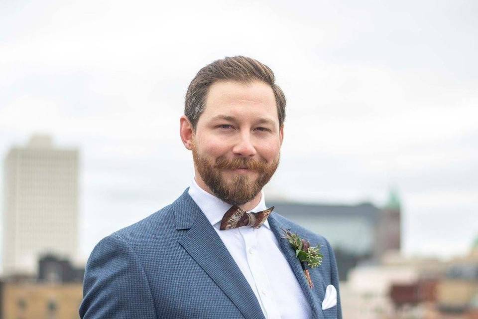 A portrait of the groom (Chelsea Reeck Photography)