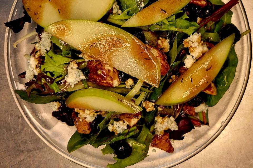 Apple pecan salad