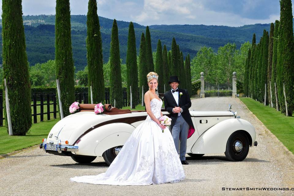 A wedding I photographed in Ill Boro, italy.I have a passport and am available to travel.