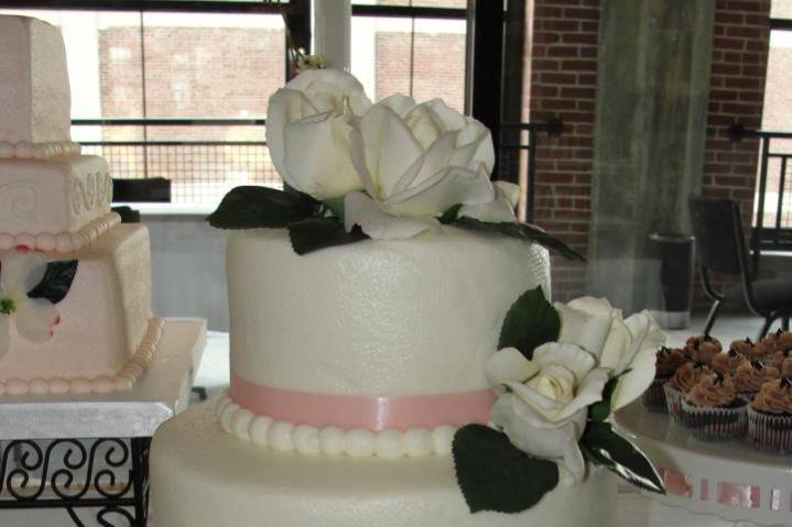 Pink and white wedding cake