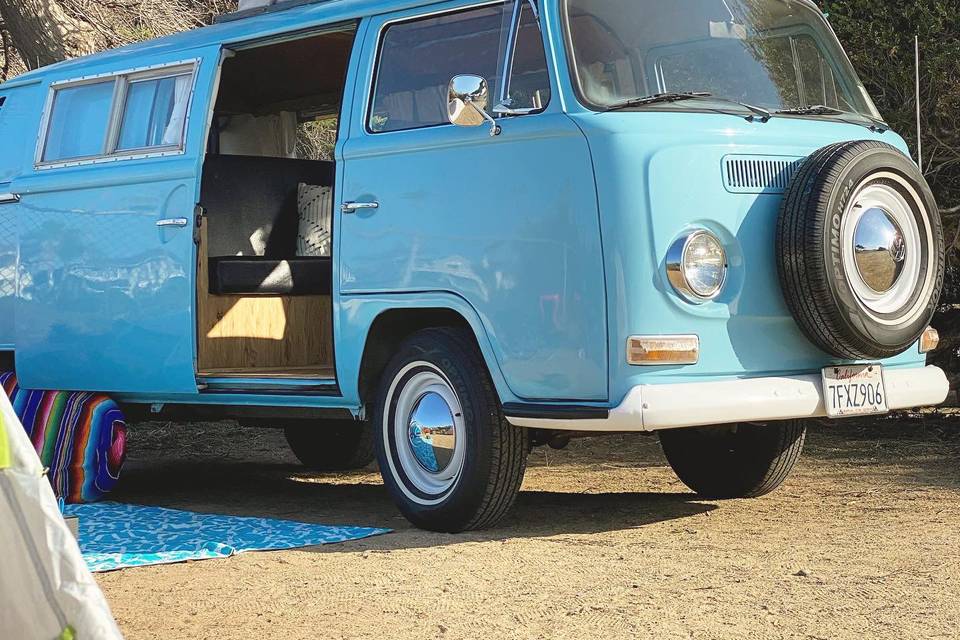 Funky Bus - 1968 VW Bus Rental