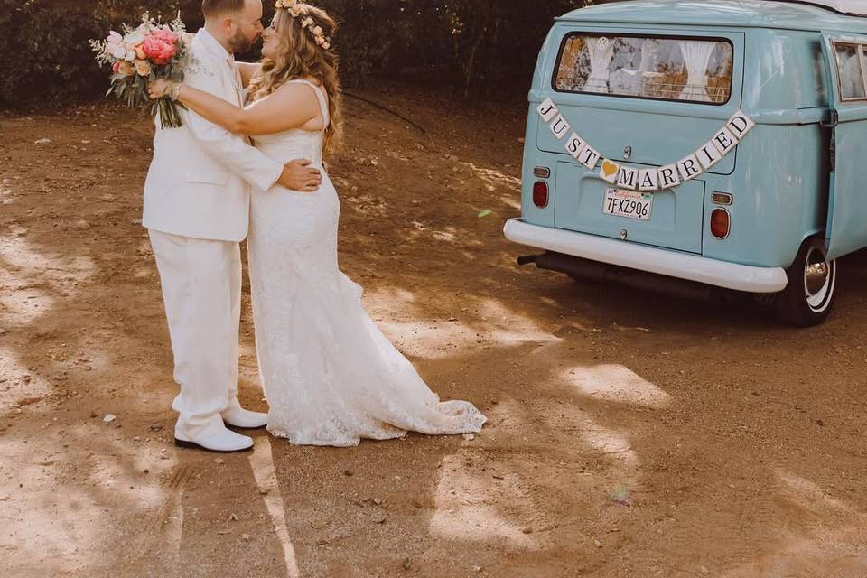 Funky Bus - 1968 VW Bus Rental