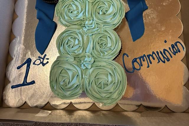 Cross cupcake cake