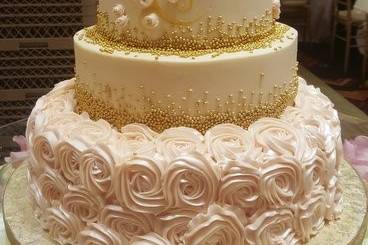 Wedding cake with rose design