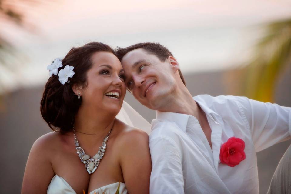 Beach wedding at DoubleTree Resort by Hilton Central Pacific, Puntarenas, Costa Rica