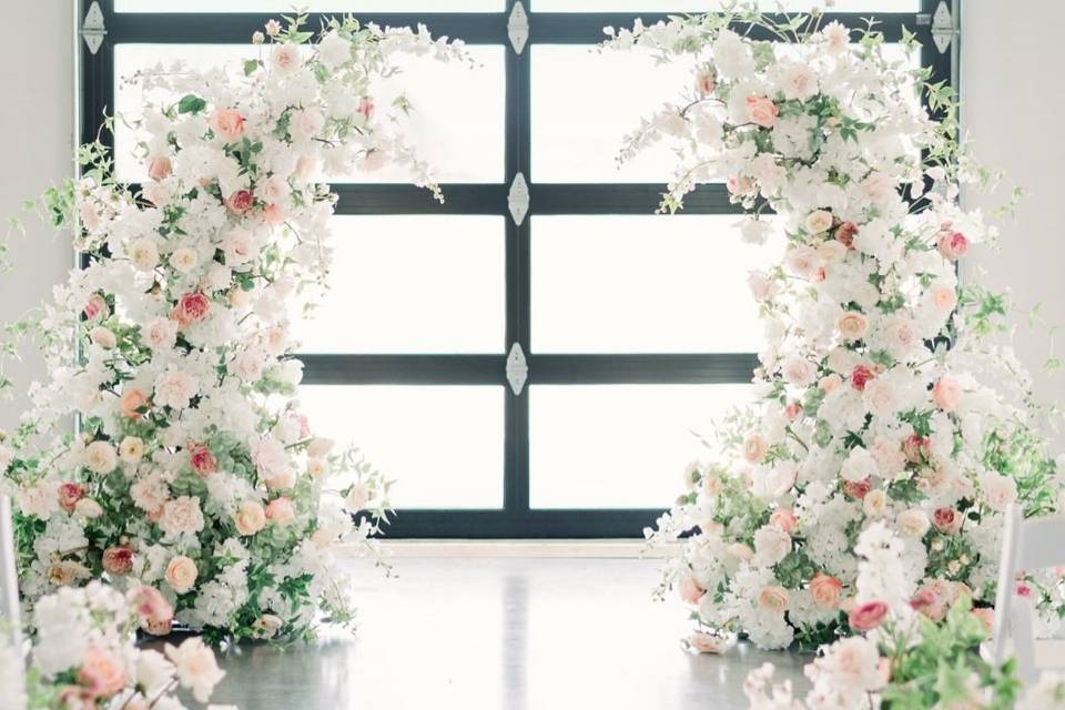 Lily Ever After: Floral Arch Rentals