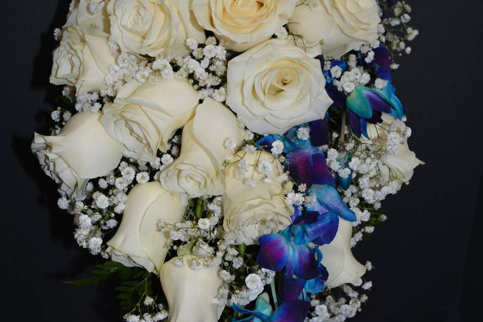 White roses & blue orchids