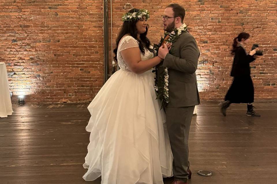 Dr. Gerry Ebalaroza-Tunnell- Officiant Services