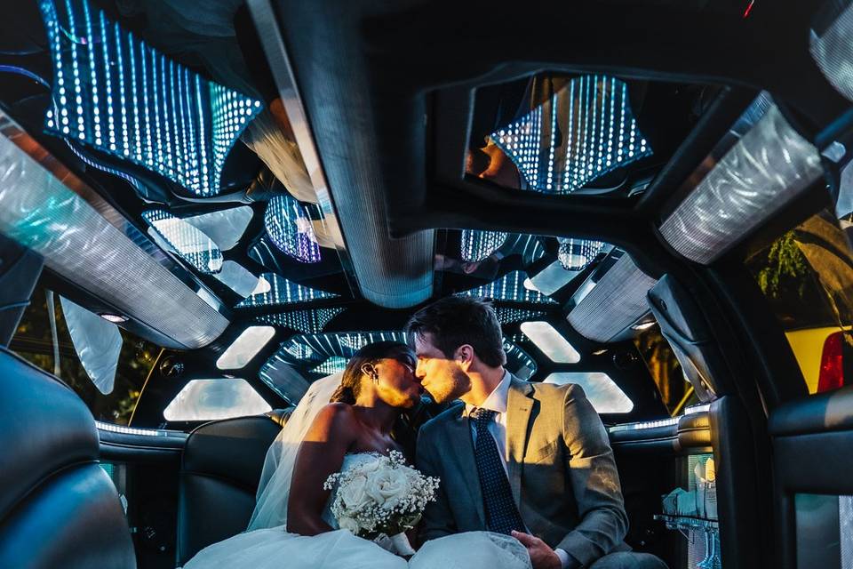 Smoochin' in the limo!