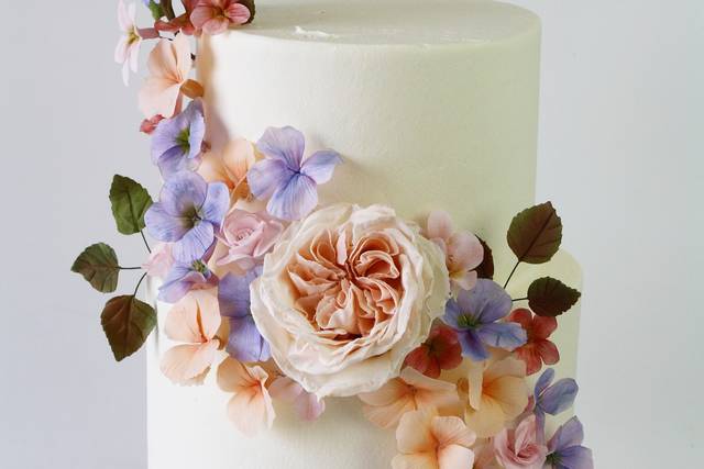 Buttercream Flower Cakes Are a Delicious Way to Welcome Spring