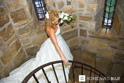 Elegant, slightly cascading all white bouquet
The Cloisters Castle round staircase, always a classic photo op!