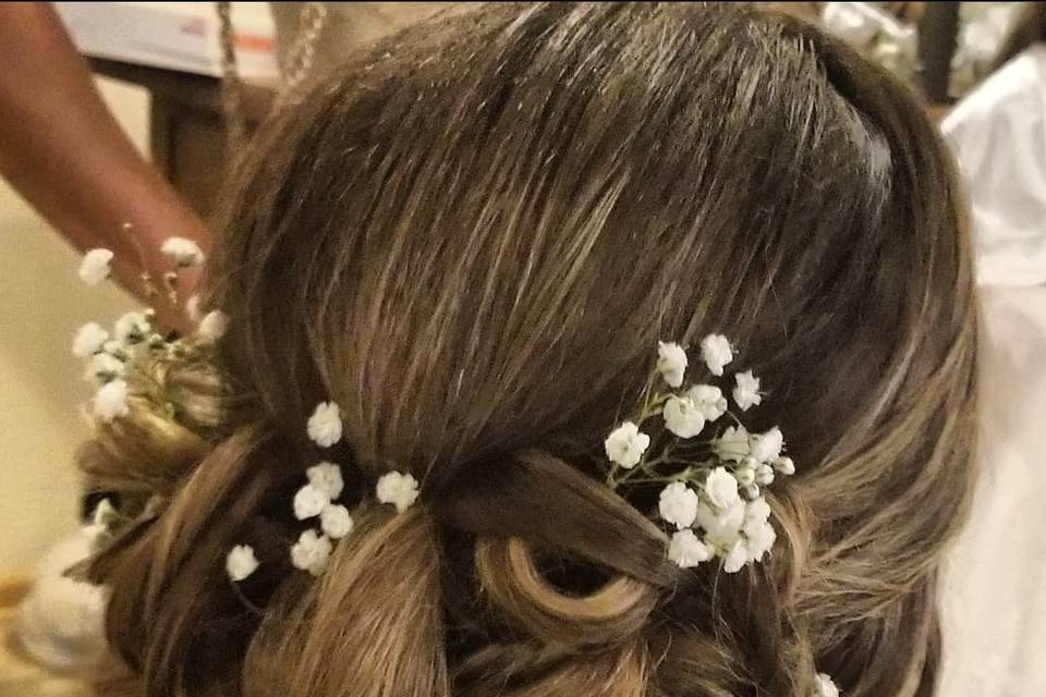 Floral up do