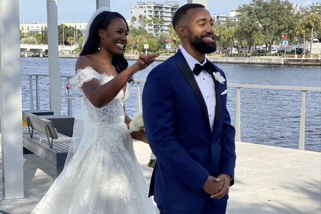 Bride & Groom River Walk Tpa