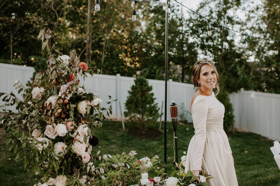 Gorgeous backyard Bride