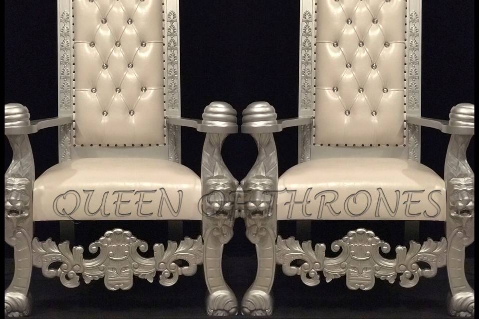 King & Queen Throne chairs - Fun fox jumpers Salem OR