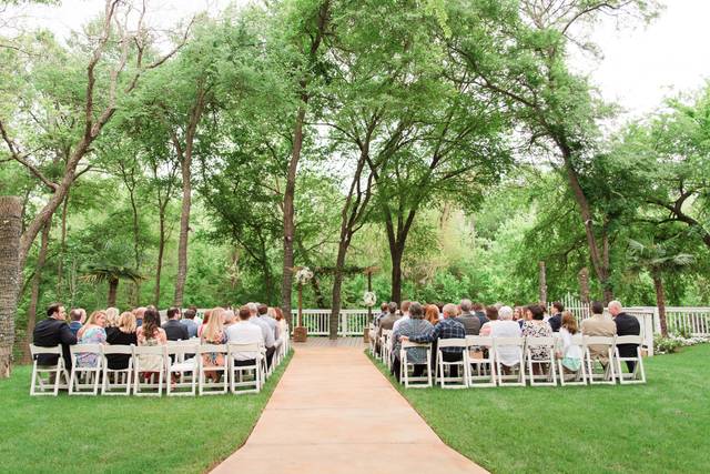 Casa Blanca On Brushy Creek