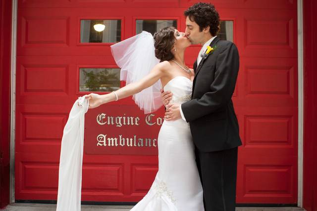Chicago firehouse kiss