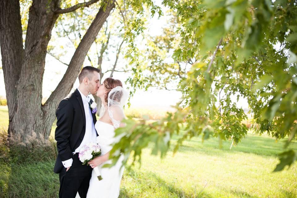 Kiss in the park