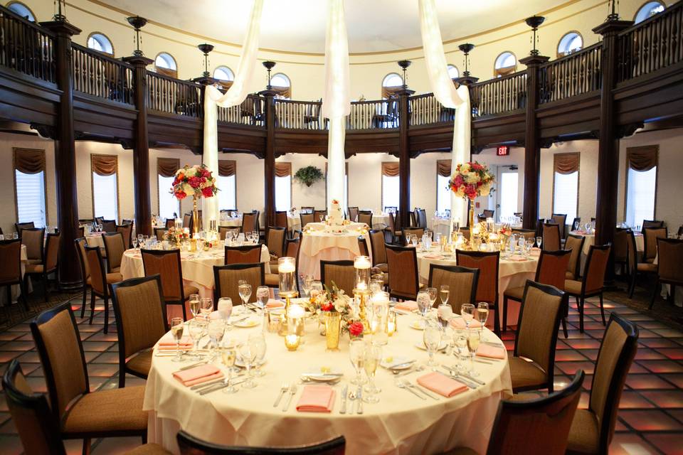 Hotel baker Rainbow Room