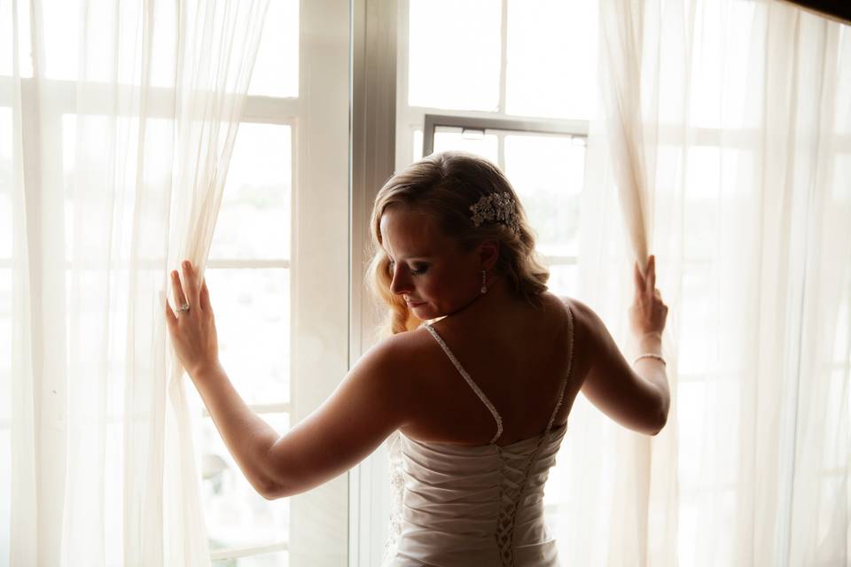 Vintage Modern silhouette