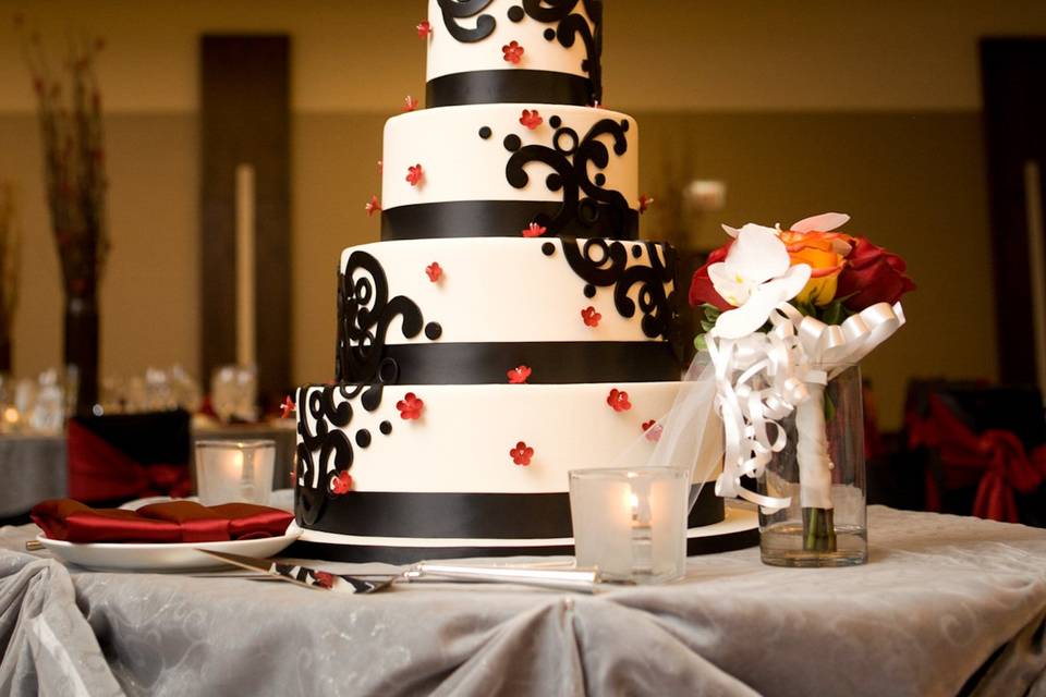 Modern Wedding Cake Bold
