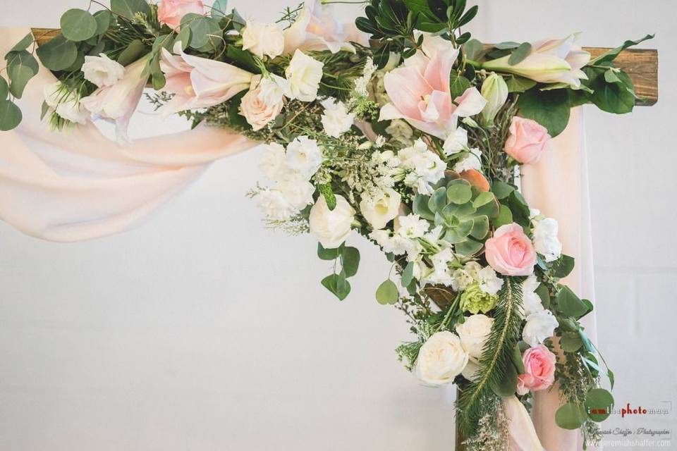 Wedding arch decor