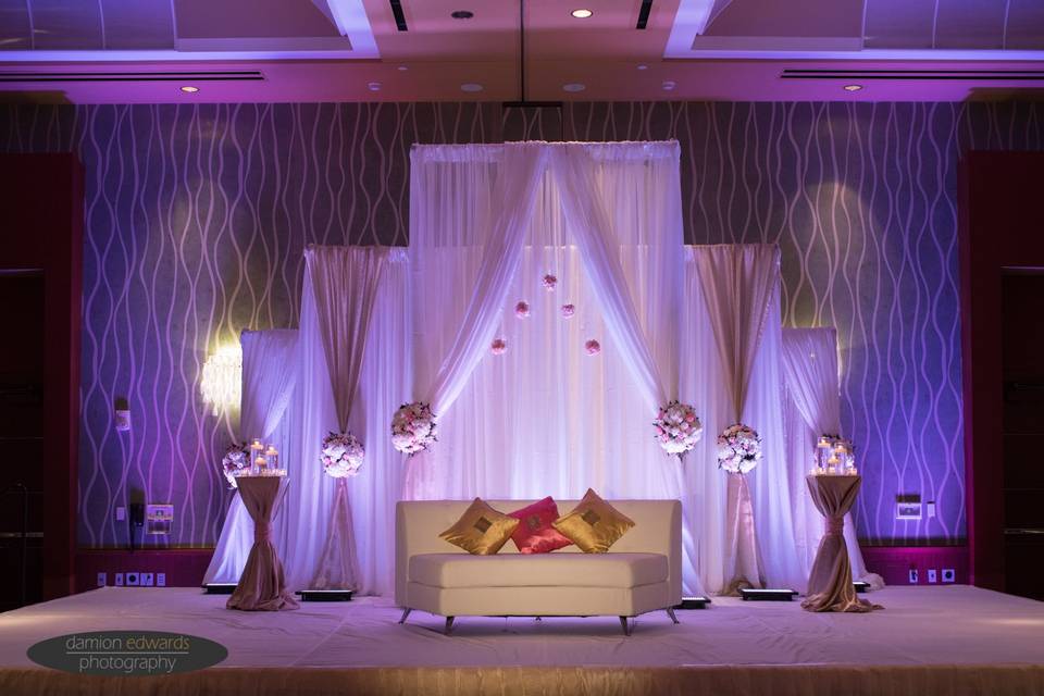 Mehndi Stage Decor