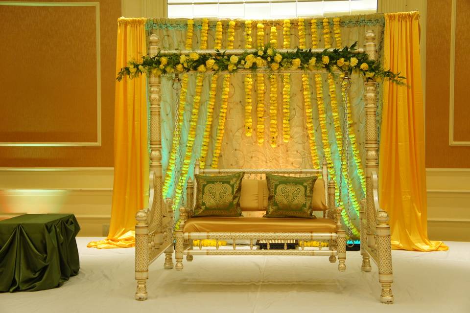 Mehndi Stage Decor