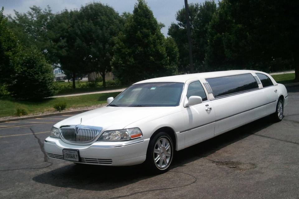 Accent/Marquee Limousine