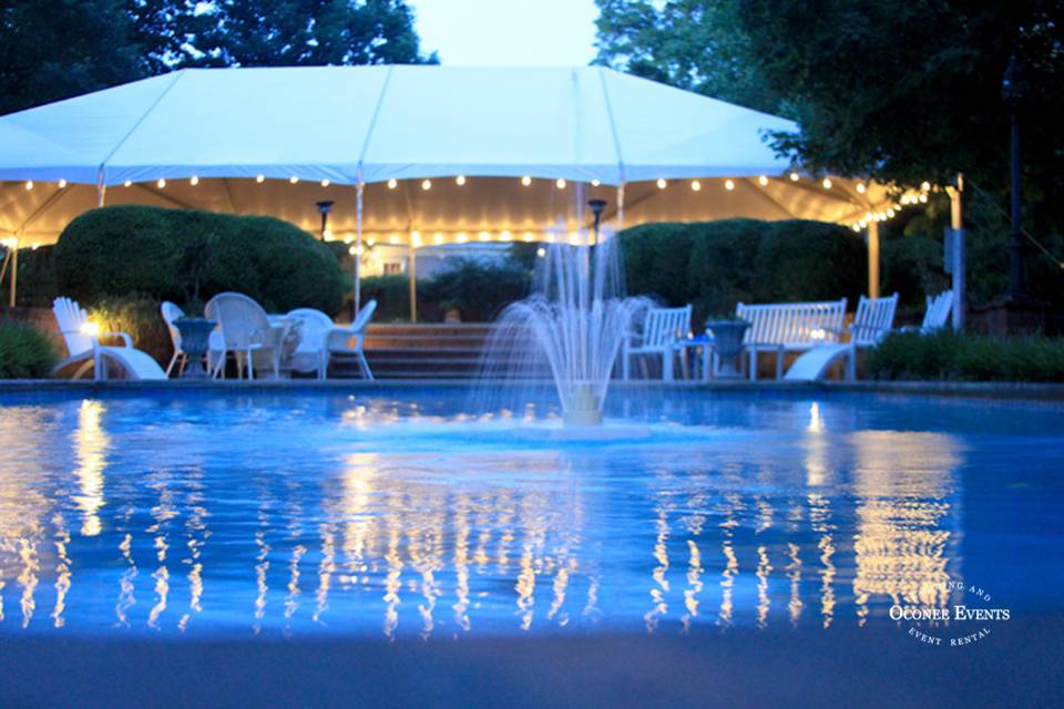 Wedding reception tent at Ashford Manor Bed and Breakfast in Watkinsville, GA.