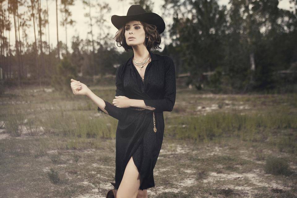 Jennifer Beverly makeup & styling