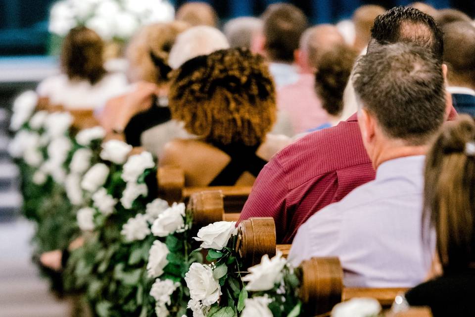 Aisle decor