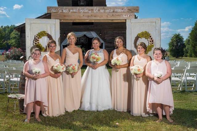 The bride with her bridesmaids