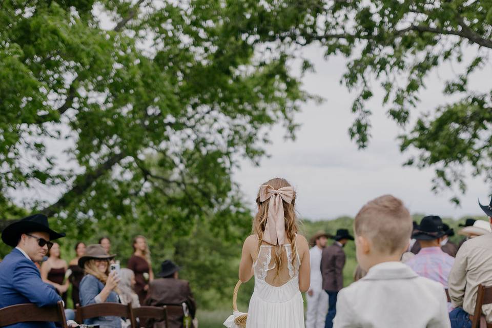 Flower girl and ring bearer