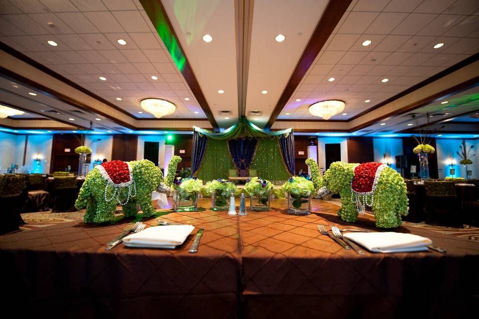 Sweetheart's table