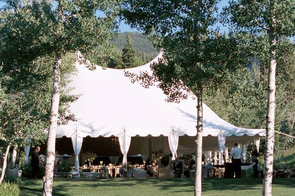 Private Residence, Park City, Utah
Photography by Britt Chudleigh, Florals by Decorations Inc., Catering by Culinary Crafts