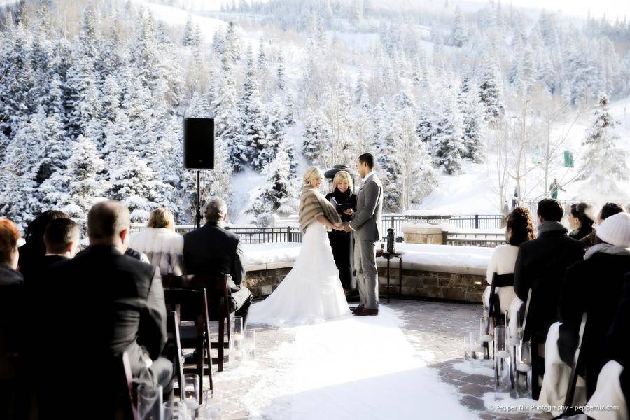 St. Regis Deer Valley, Park City, Utah
Photography by Pepper Nix, Florals by Artisan Bloom