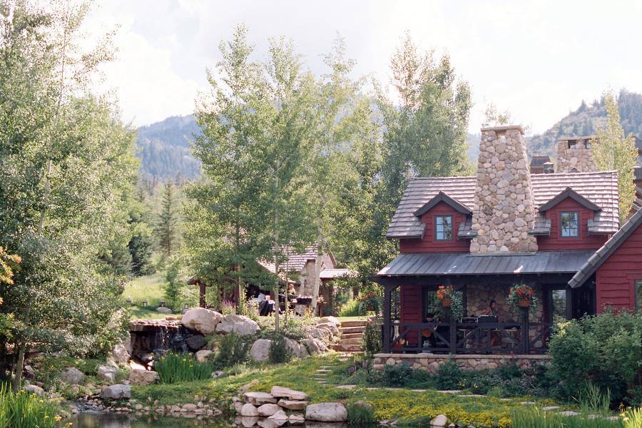 Private Residence, Park City, Utah
Photography by Britt Chudleigh, Florals by Decorations Inc., Catering by Culinary Crafts