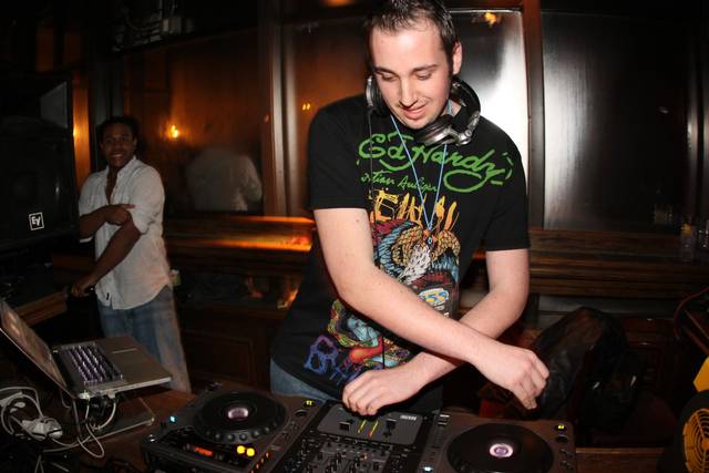 DJ Alex Jahn Entertainment