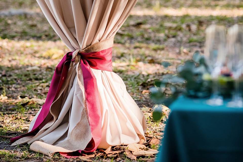 Cocktail Table with tie.