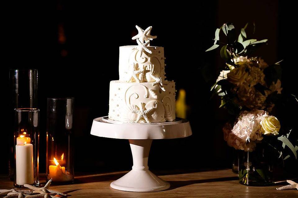 Beach wedding/cake masterpiece