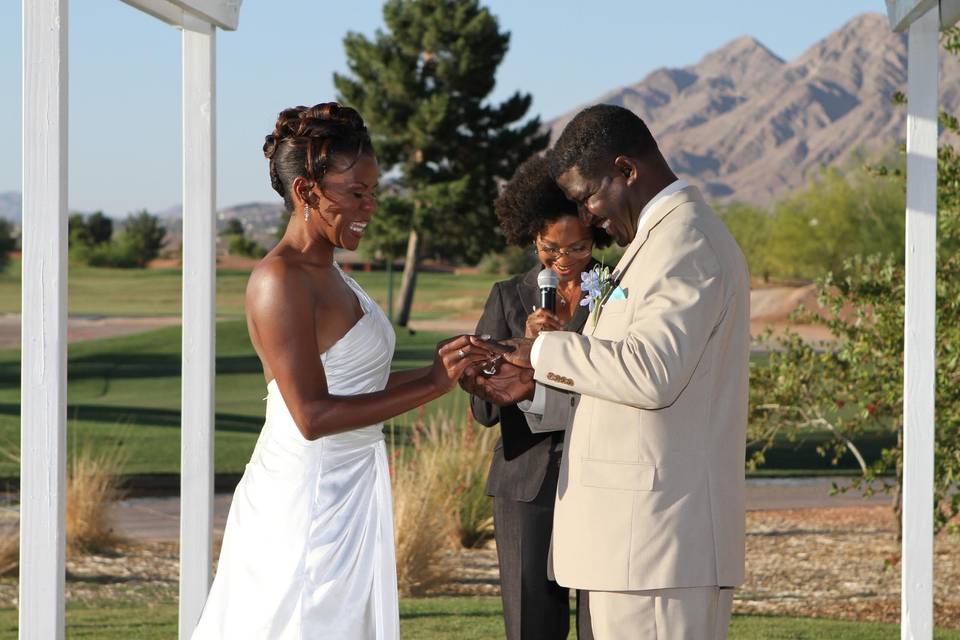 I Officiate Las Vegas Weddings, Including People Who Just Met