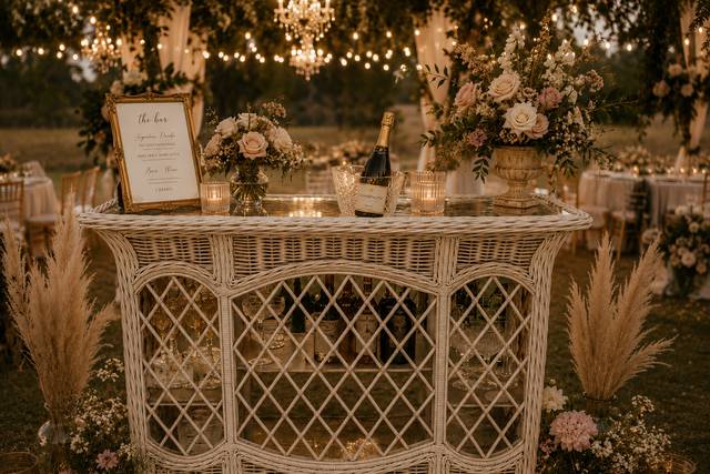 Vintage Wicker Bar
