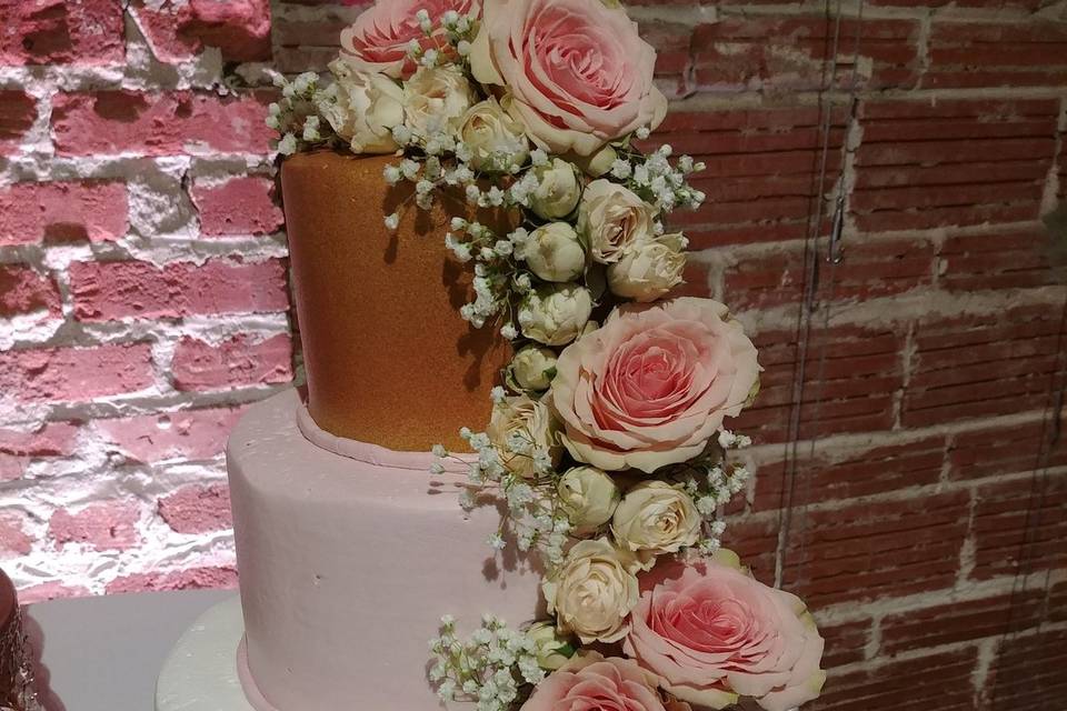 Gold and Blush Wedding cake with Fresh Flower Cascade