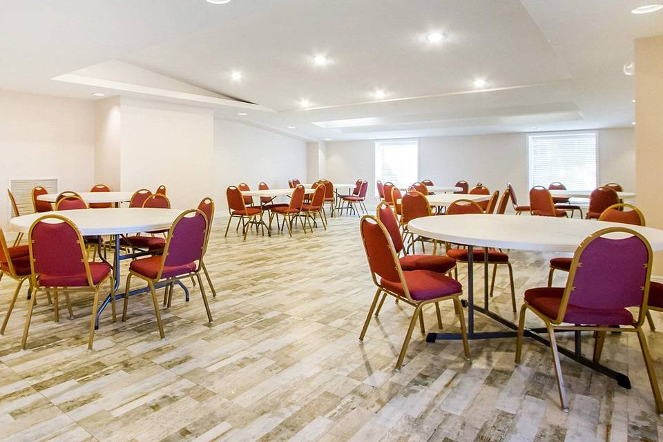 The 1800 sq ft ball room can seat 150 reception style. With room for food and dancing chairs & tables are included