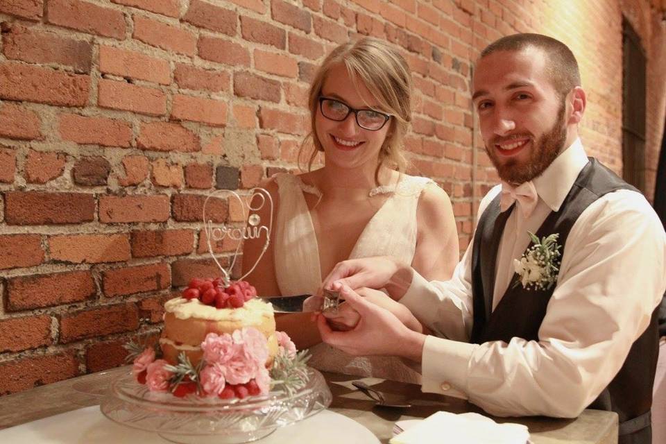 Cake cutting