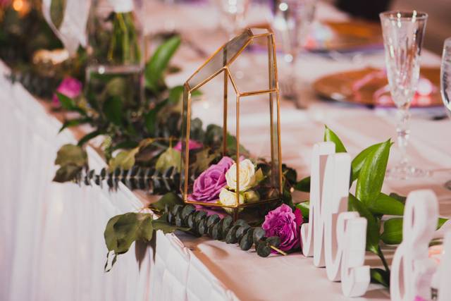 Head table decor-Mike Staff