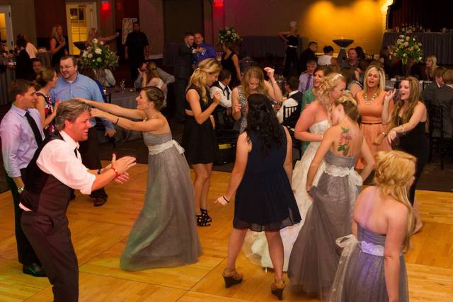 Element Dance Variety Band / DJ